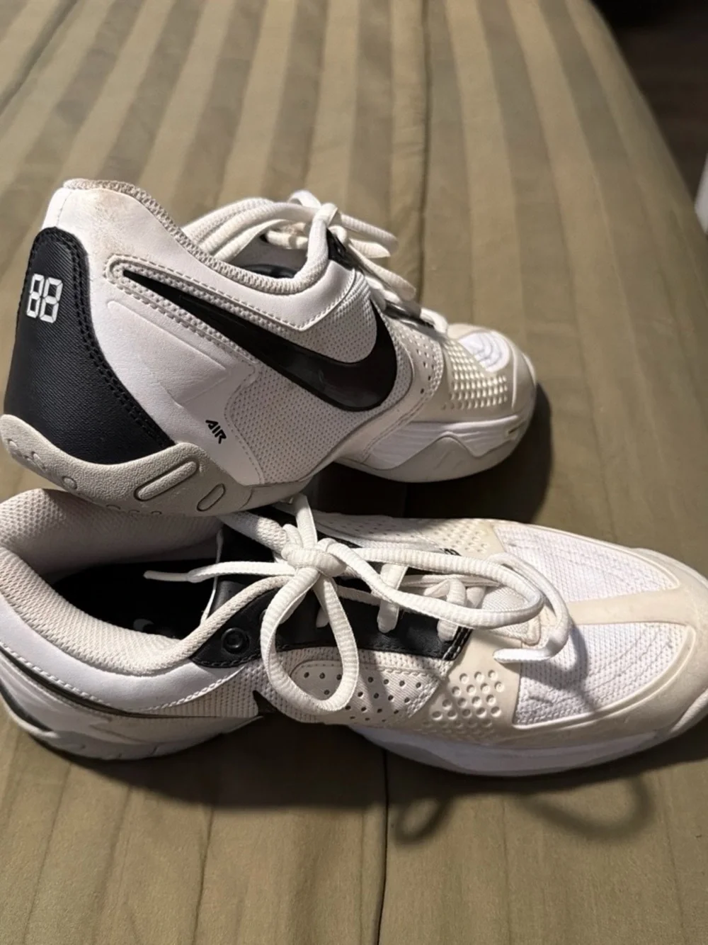 Nike Men’s White and Black Athletic Shoes with Swoosh